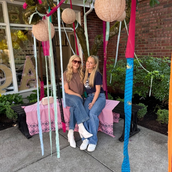 Meet your Posher Ambassador, Marcella 💕 - Picture 5 of 7